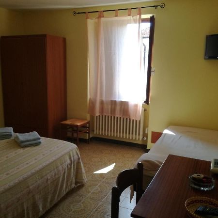 Albergo Al Castello Миллезимо Экстерьер фото