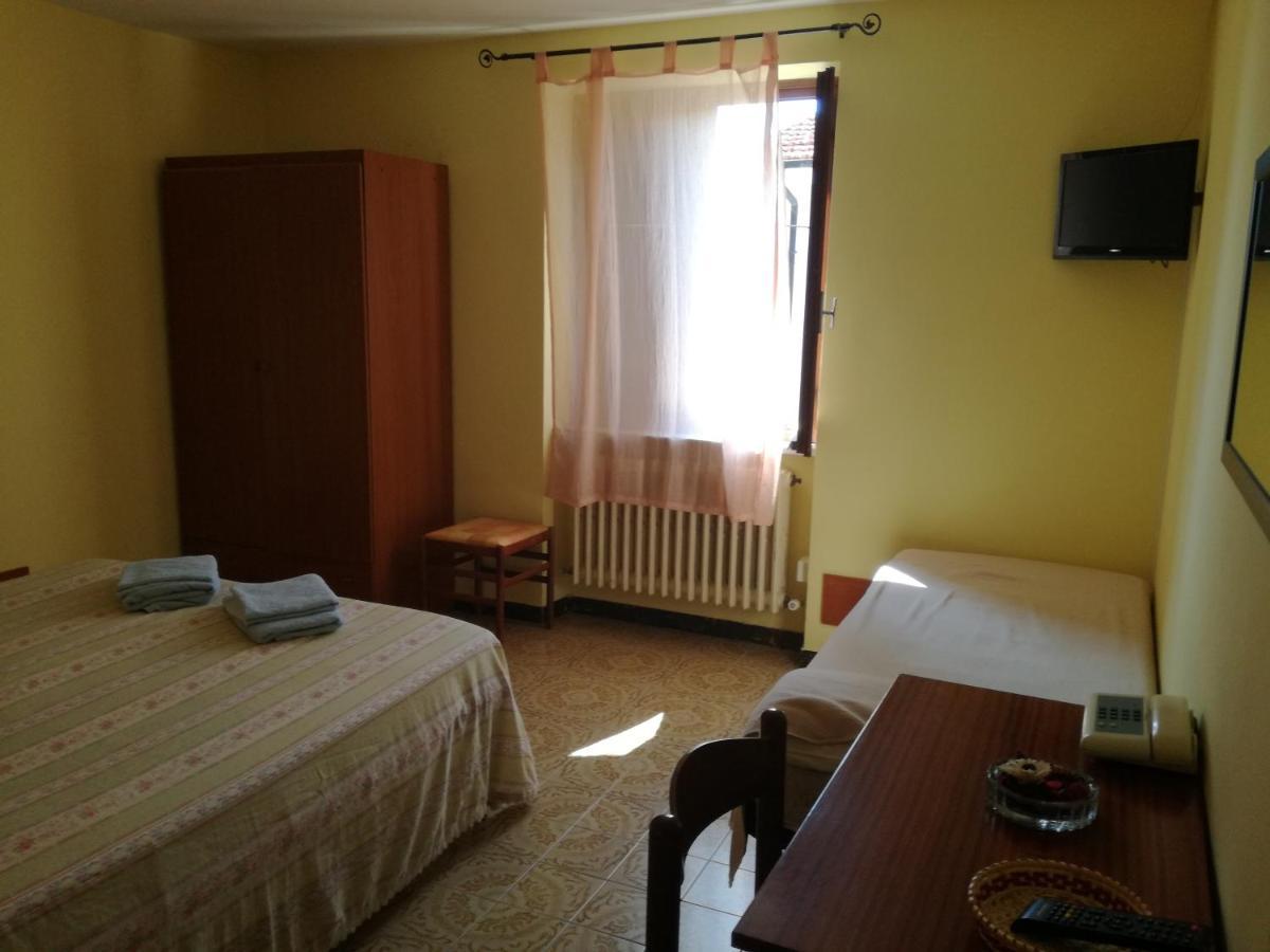 Albergo Al Castello Миллезимо Экстерьер фото